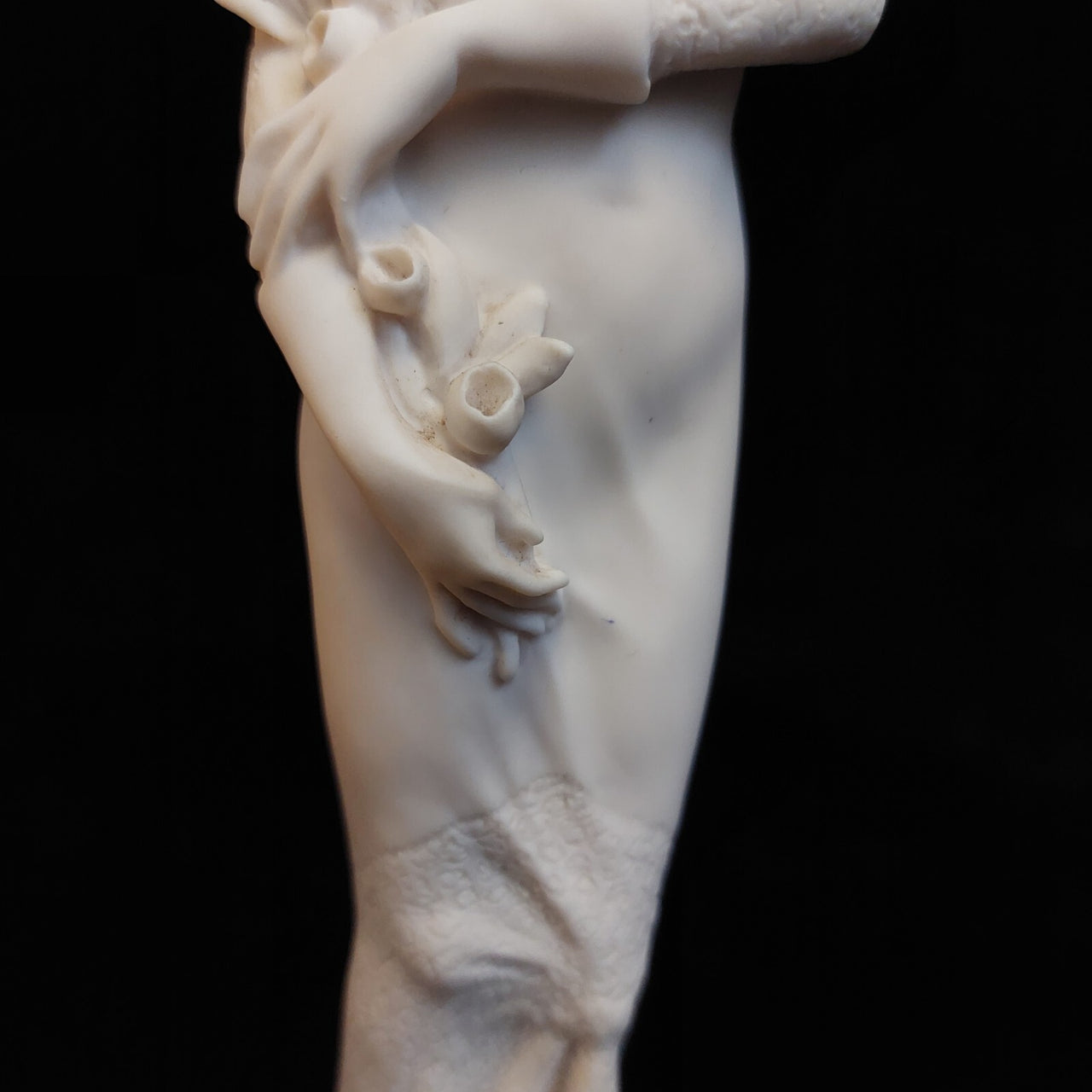 Giuseppe Armani Figurine 1987 Florence Stunning Lady with Flowers 10" decor.14