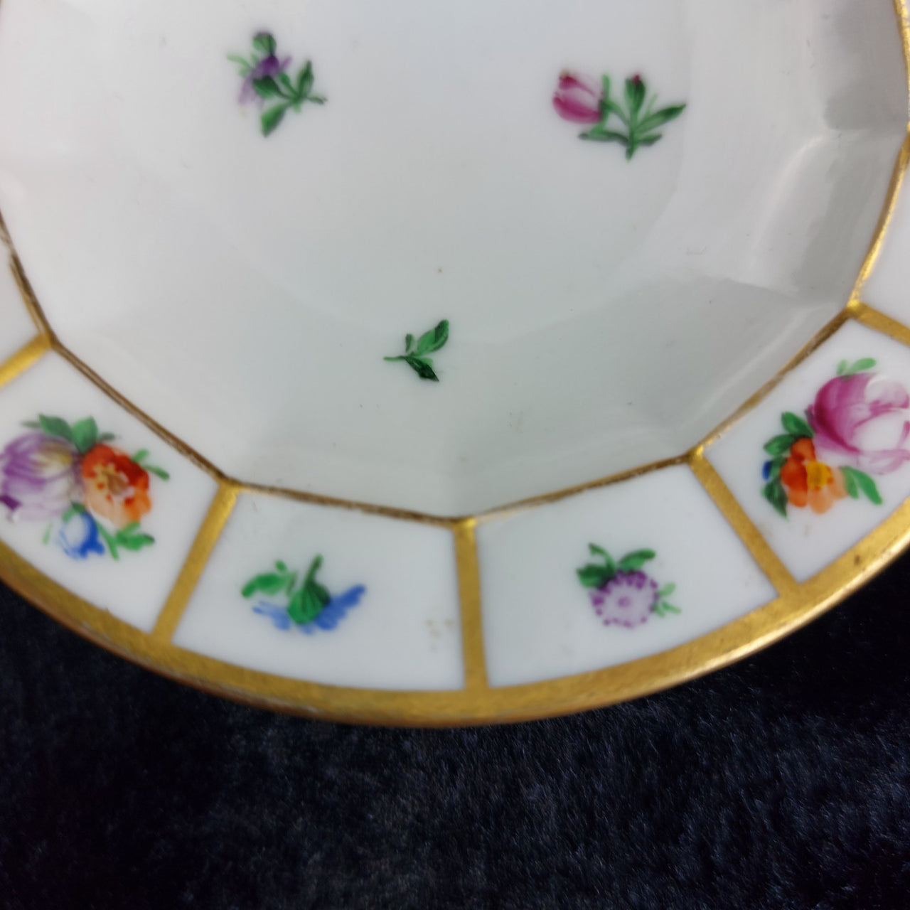 Royal Copenhagen Mini Dish Floral Gilded 10cm Hand Painted Danish Porcelain6