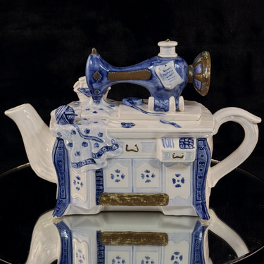 Novelty Sewing Machine Teapot White Blue  Gold Ceramic Stitching Theme see pics0