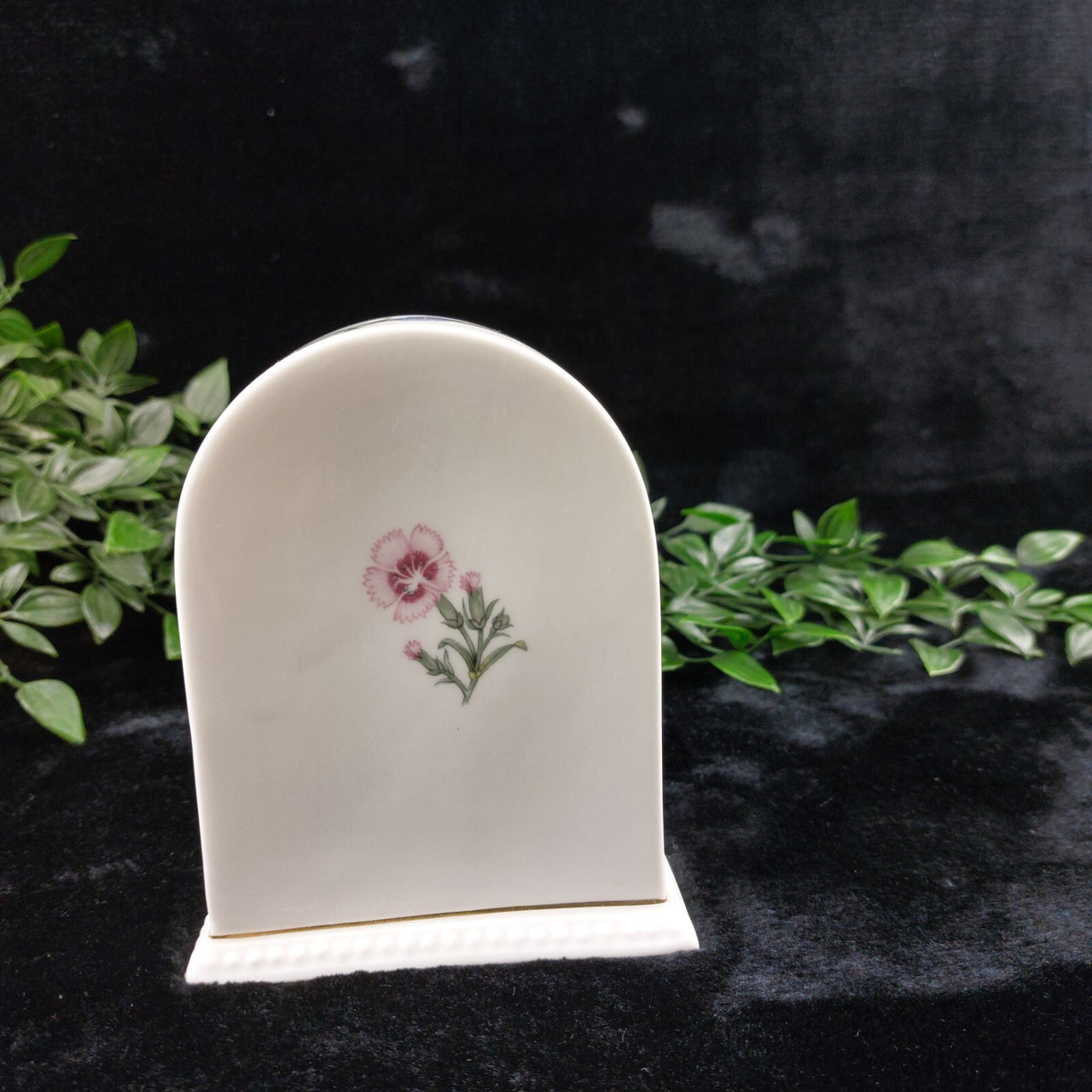 Aynsley Vintage "Wild Tudor" Fine Bone China Set - Clock, Vase & Ginger Jar Box10