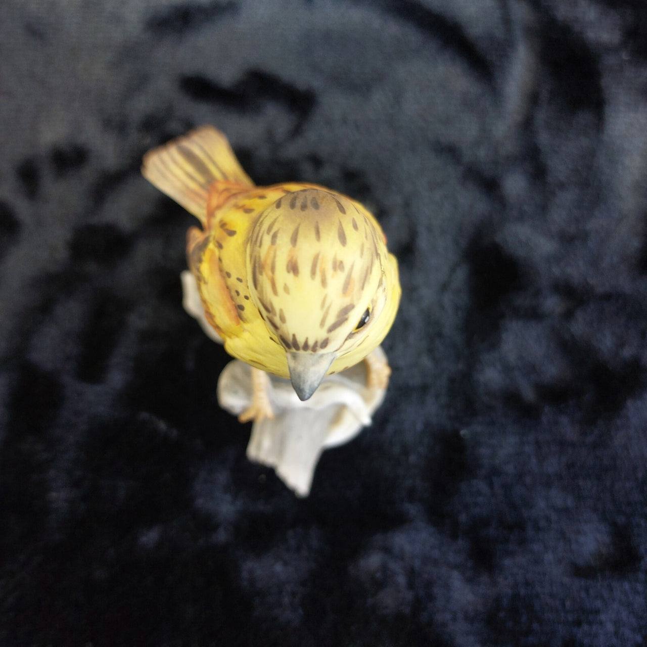 Mauri Yellow Bird Hammer Figurine Porcelain Hand Painted Collectible 5" Vintage.7