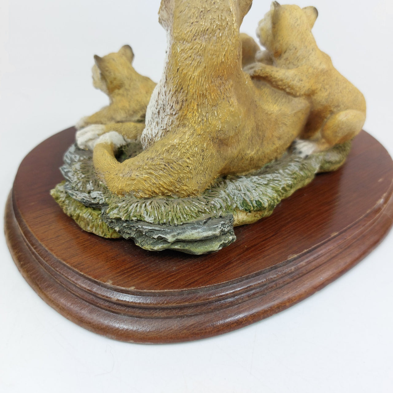 The Leonardo Collection Figurine  “Lioness and Cubs” (1993) - 5" Wildlife  13