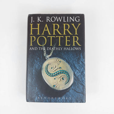 Harry Potter and the Deathly Hallows - 2007 First Edition Hardcover Collectable1
