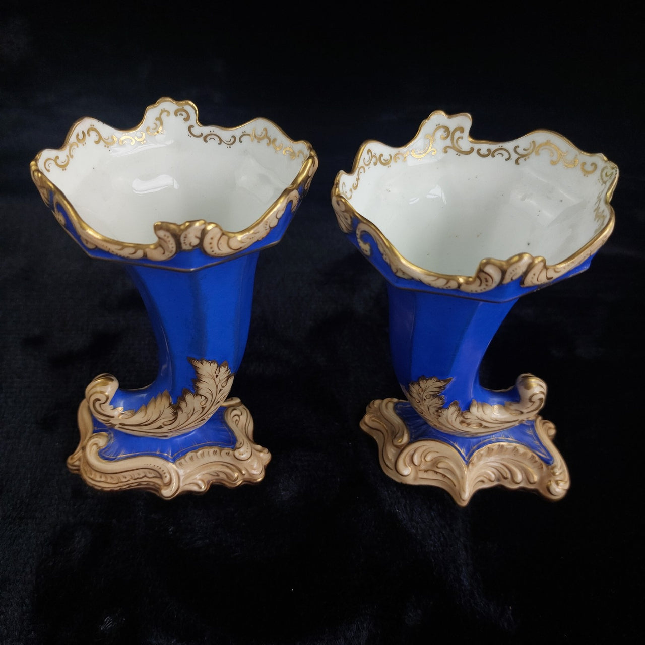 Victorian Antique Blue Porcelain Vases/ ornoments Gold Gilt Leaf Design  Pair 2