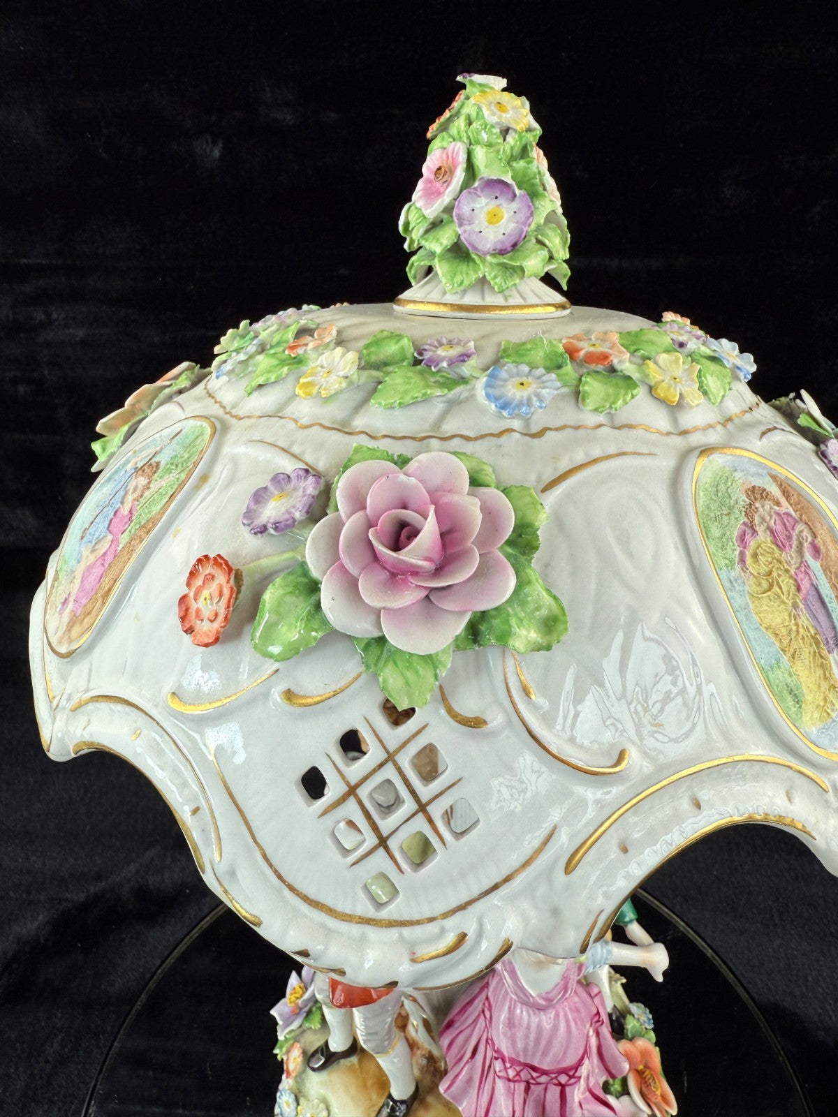 Antique Hand-Painted Royal KPM Bavaria Porcelain Lamp Table see the pictures dec5