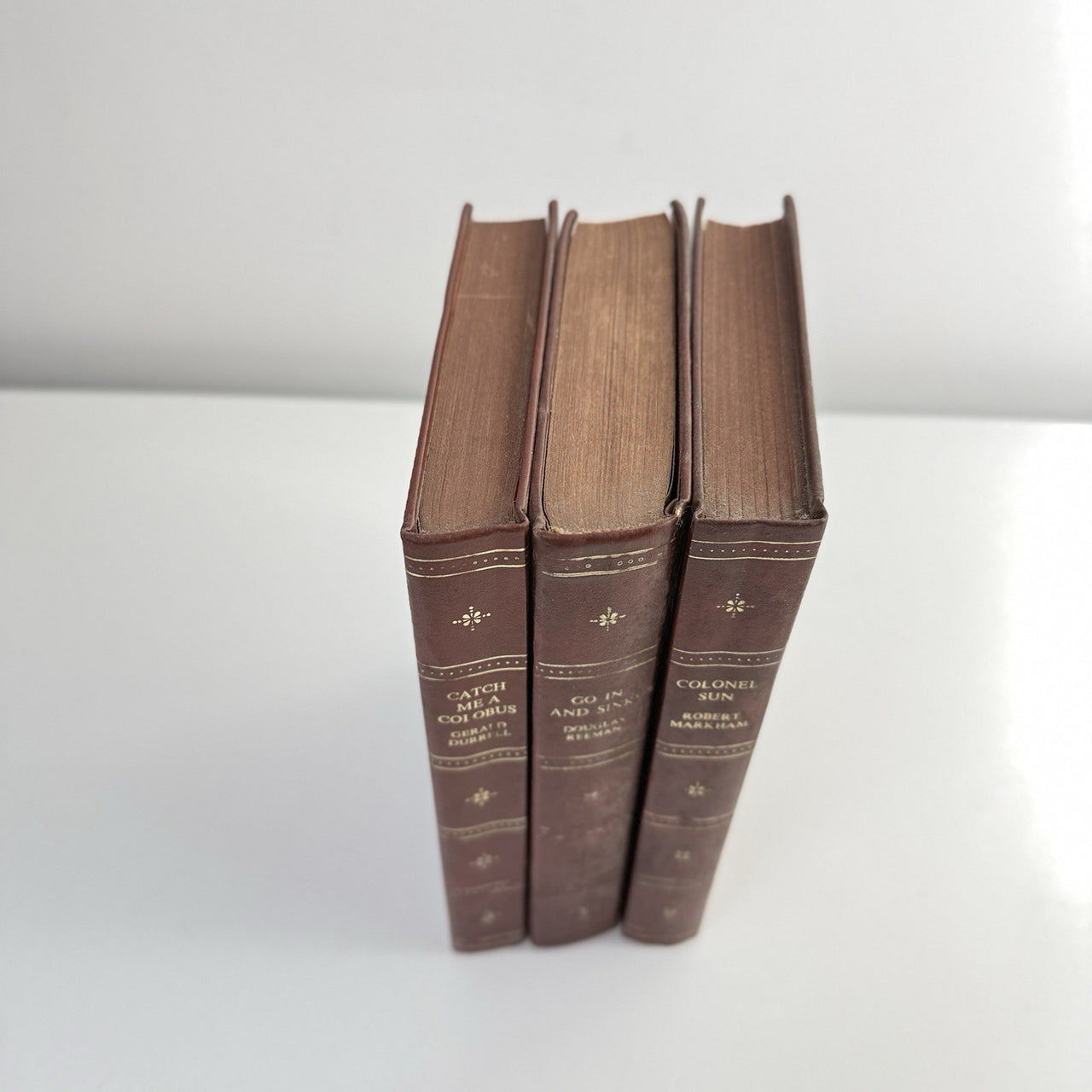Companion Book Club Set x 3 1970s Gerald Durrell Reeman Markham Bond Decor Style2