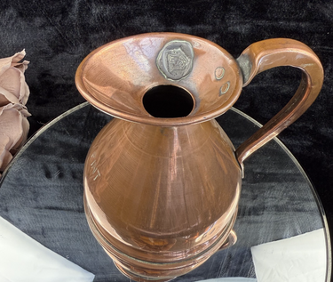Reproduction Antique British Pint Measure Copper Verification Marks copper jug0