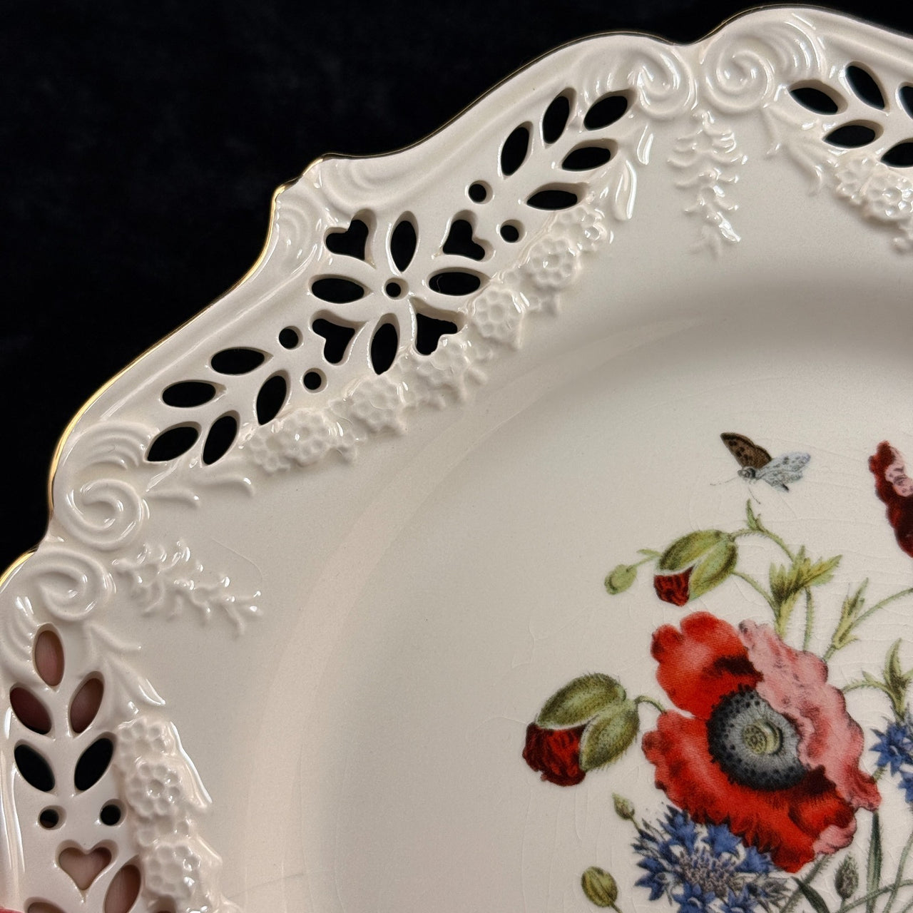 Royal Creamware Floral Gift Primroses Poppies Plates x2 Ltd Ed 10.5" England5