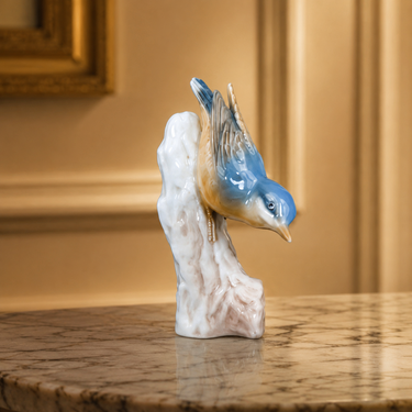 Goebel W.Germany  Porcelain Bird Figurine Wall Creeper 1967 collectable decor.0
