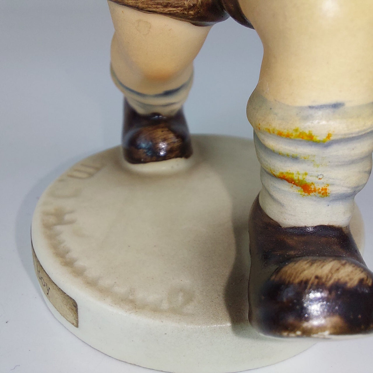 Goebel Hummel School Boy" Figurine W. Germany 1960-1972 Mark 3 Collectible deco7