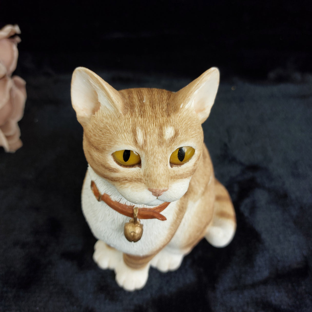 Sherratt & Simpson Cat Sitting Figurine 55044 with Collar 1056g Ornament 8" Tall2