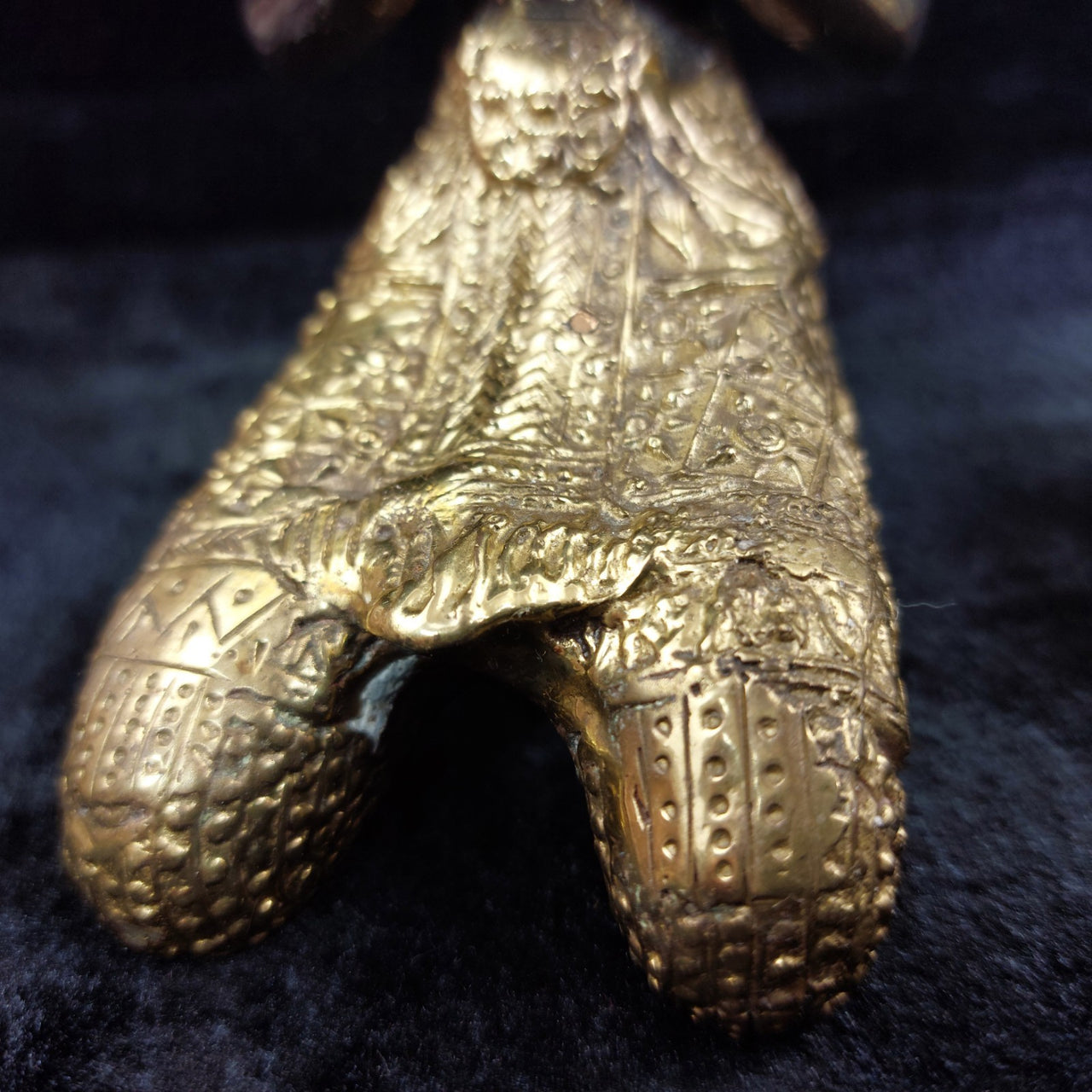 Thai Bronze Kneeling Praying 8.5" Statues Pair Ornate Gold Trim decor see pics9