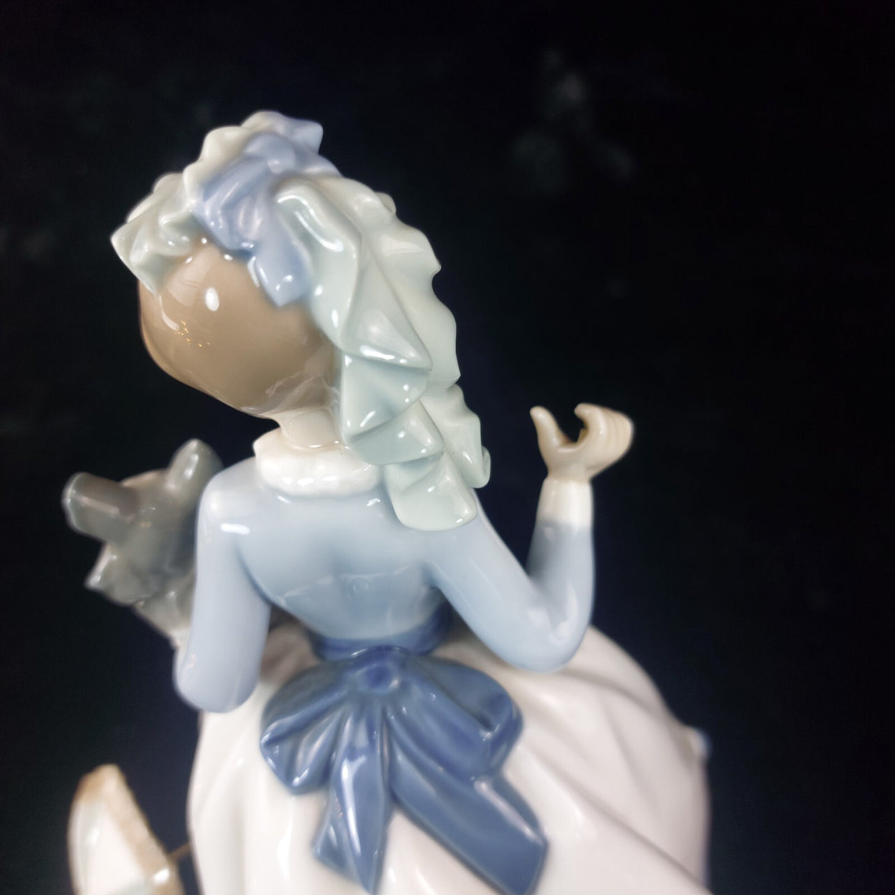 Rare by NAO Lladro Girl with Dogs & Parasol 1985 Figurine 9.5" beautiful Spainis10