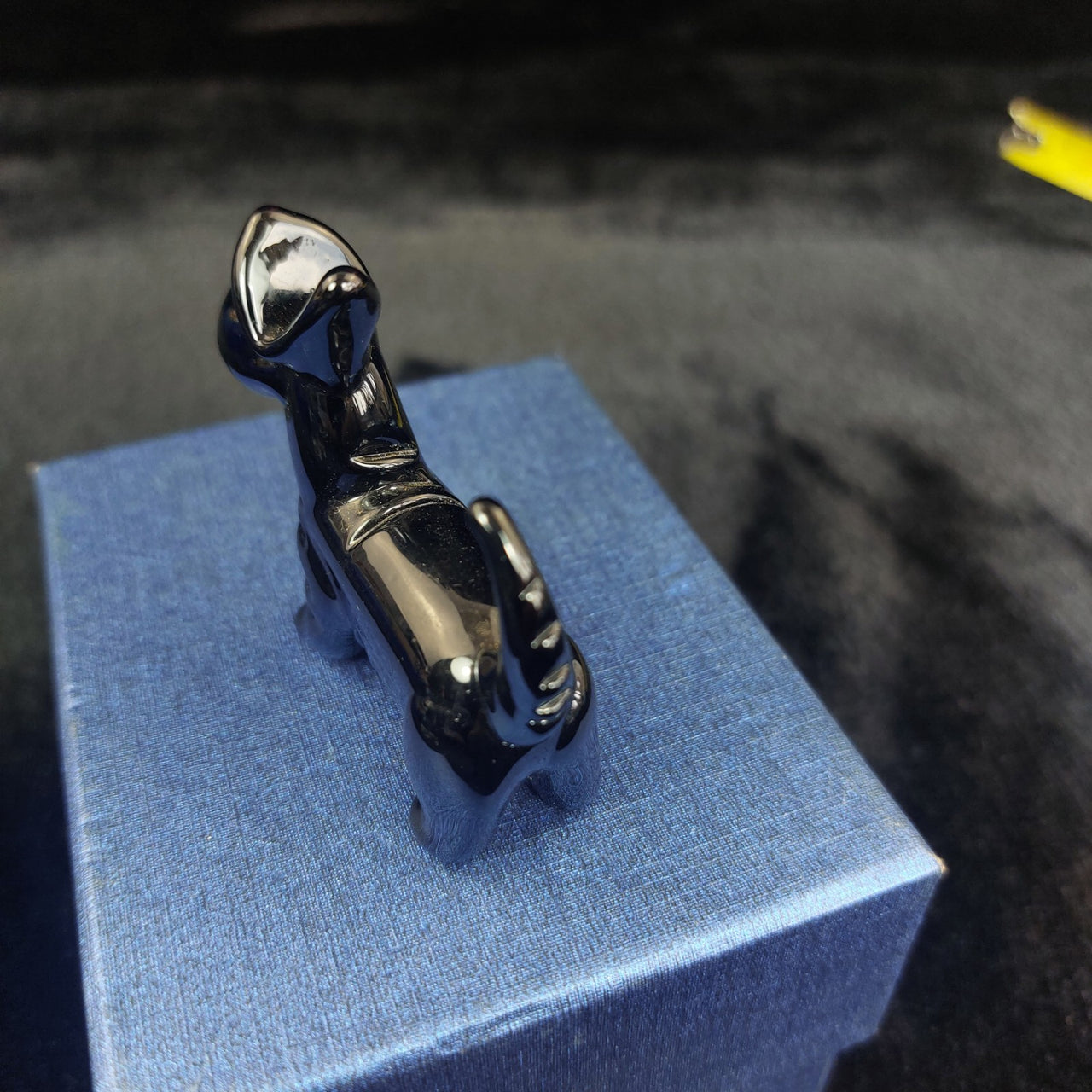 Handmade Glossy Glass Black Dog Figurine Puppy Animal Art Good w/ Box 2" x 2"2