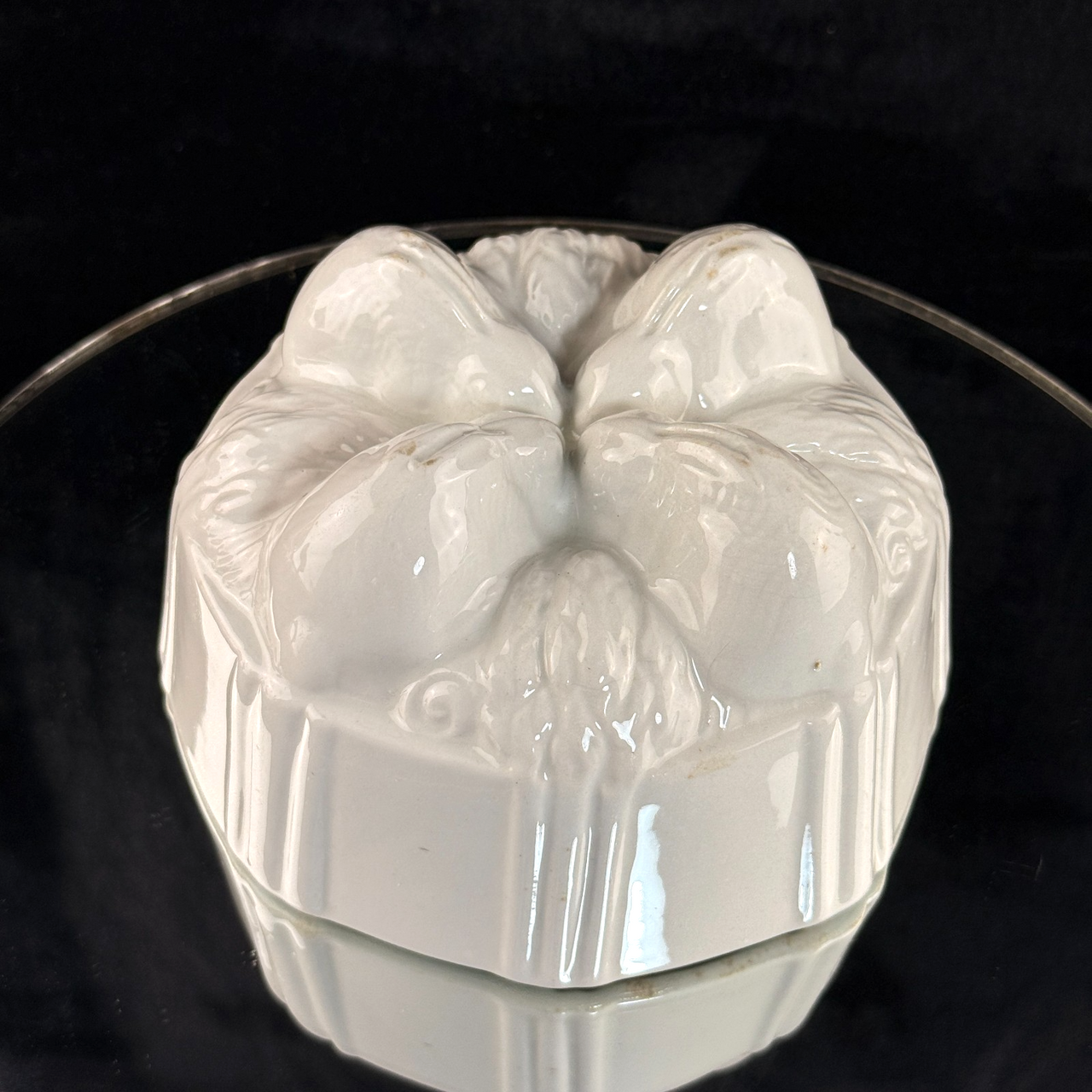 Wedgwood Semi Porcelain Blossom Jelly Mould Victorian White England chipped0