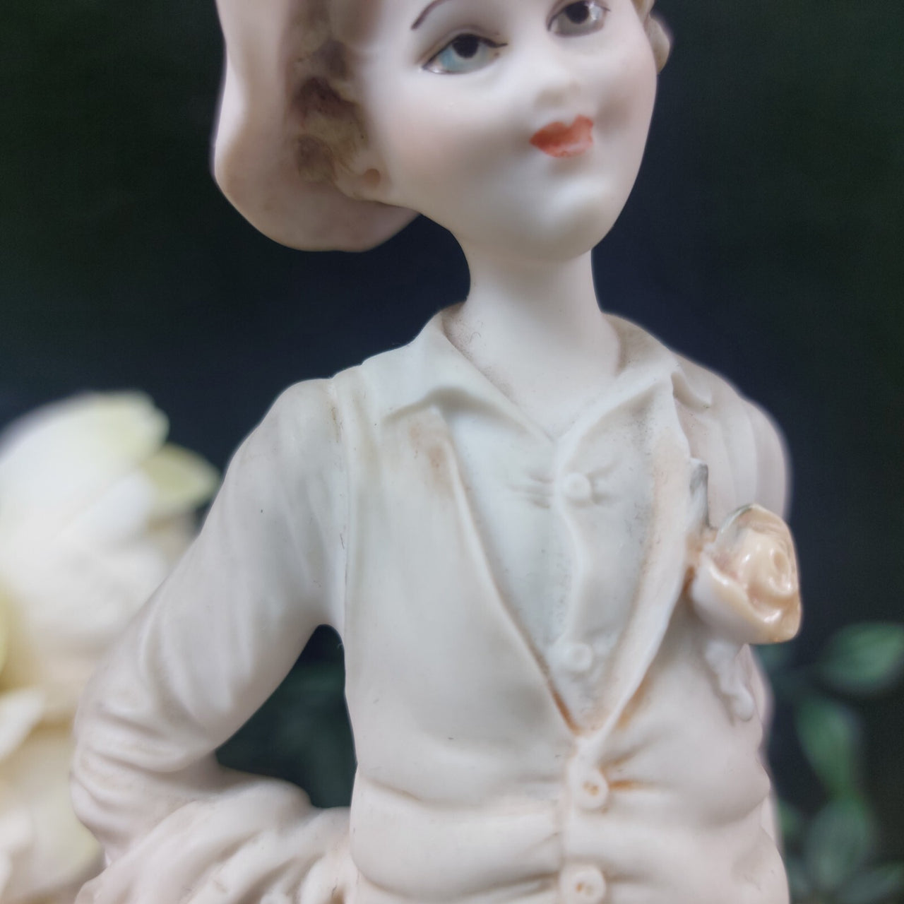 1980s Italian Giuseppe Armani Figurine 9" Boy Leaning on Wall, Signed Italy deco8