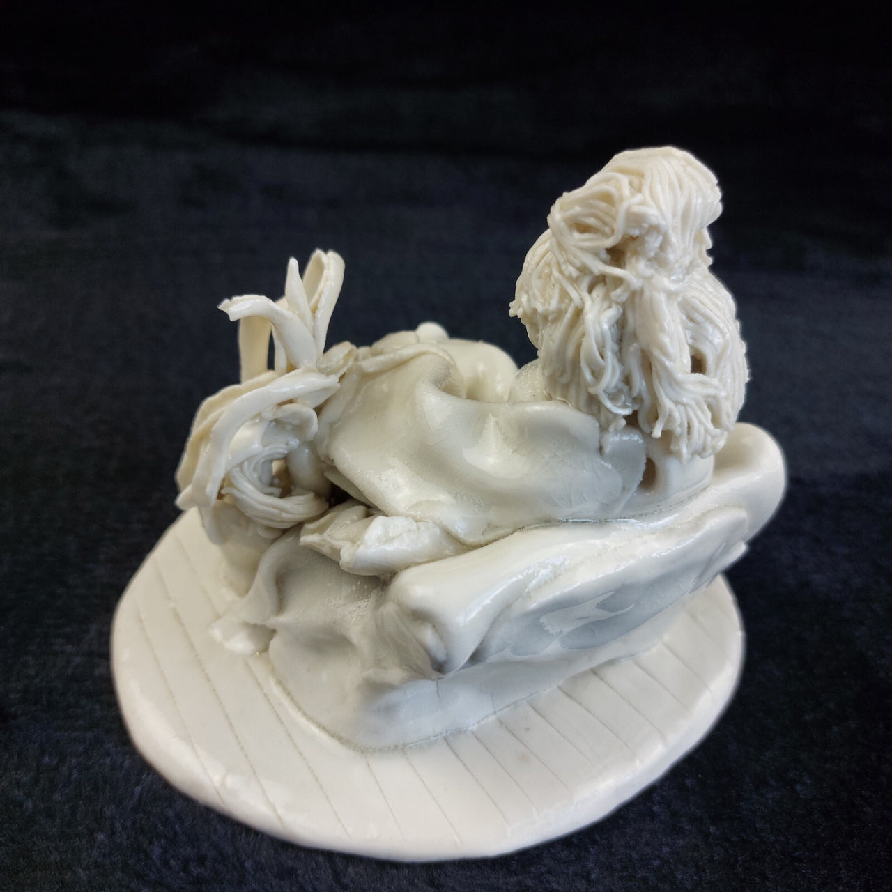 Martinez 4.5" Spanish Porcelain Figurine Waiting Girl 636g White - see pics8