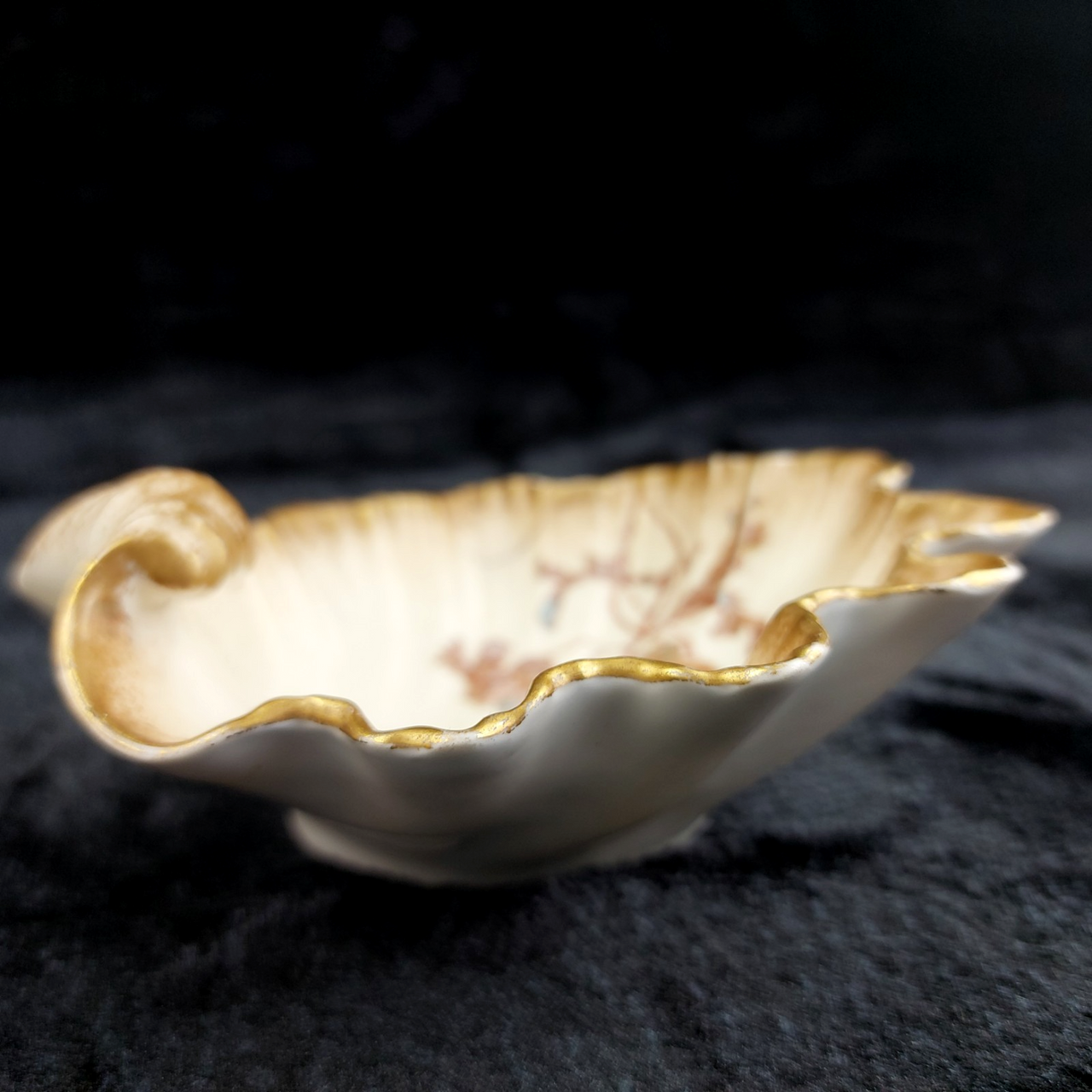 Limoges France Bowl A. Lanternier Antique Shell Dish Floral Gilded Trim decor3