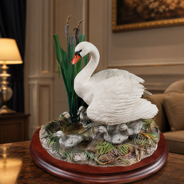 Border Fine Arts First One In Swan & Cygnets Figurine 1997 Handmade Scotland dec0
