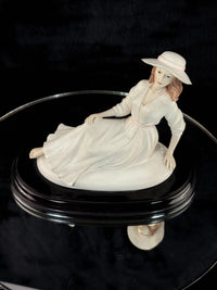 Thumbnail for Leonardo Ella Collection Figurine by Annie Rowe with Box 705g Lady gift White 6