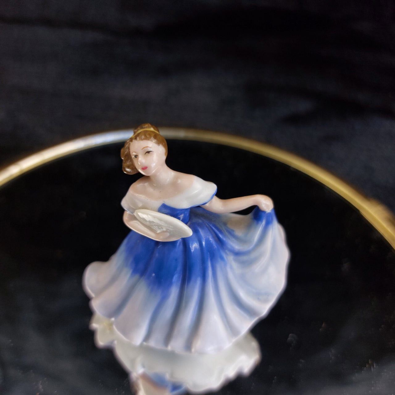 Royal Doulton Elaine Figurine M201 2003 Miniature 2.5” Blue Dress Bone Fine2