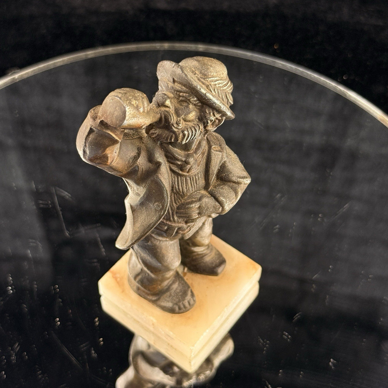 Drunkard Bronze Figurine on Marble Base Man Drinking Bottle 5” Bar Art2