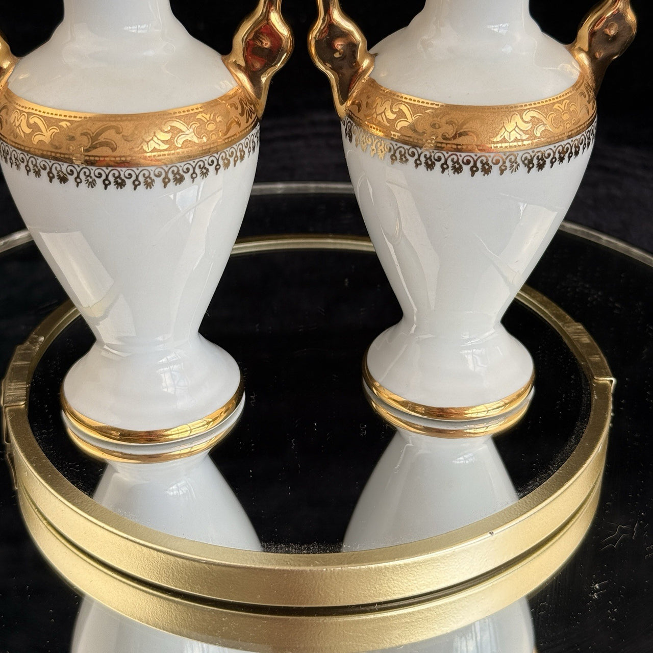 Pair of La Reine Limoges Porcelain Vases Gold Gilt Romantic Courting Couple13