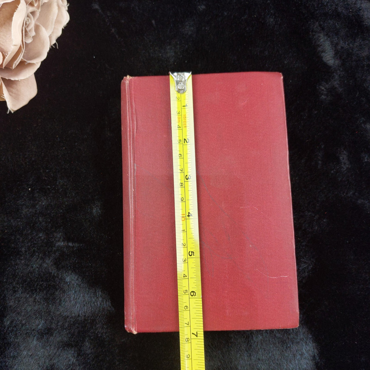 A Coat of Many Colours by Herbert Read Edition First – (1945) United Kingdom4