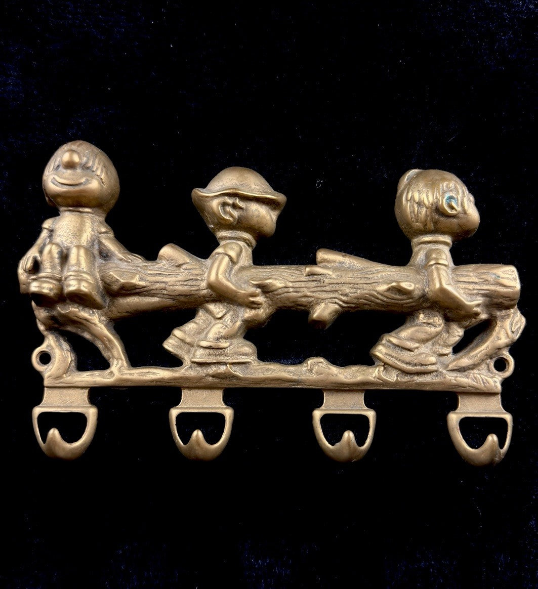 Vintage Italian Solid Brass Wall Hook Rack â 3 Boys Carrying Log â 8x6â Ha0