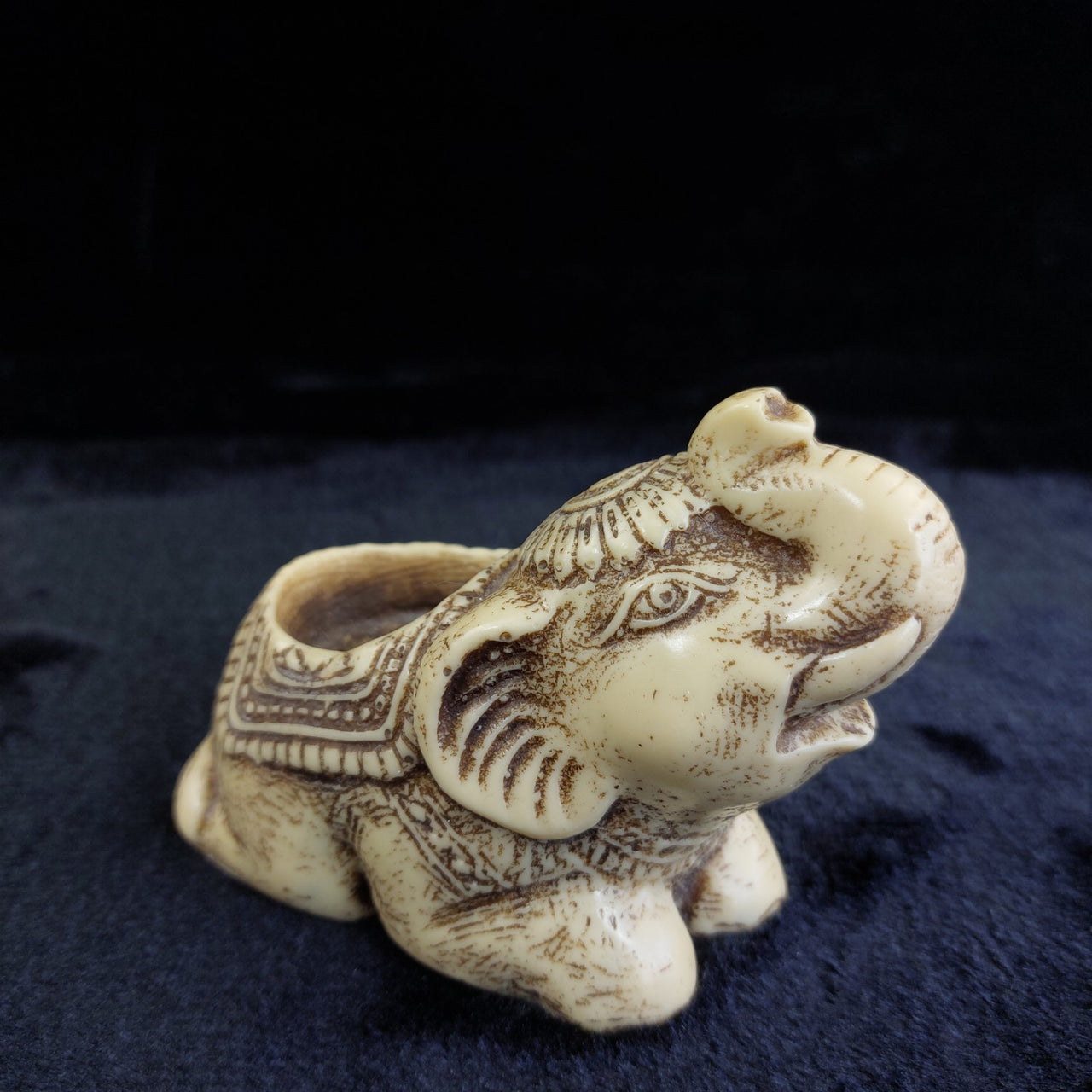 Handcarved Elephant Candle Holder Ceramic/ 14cm Pottery Collectable Germany2