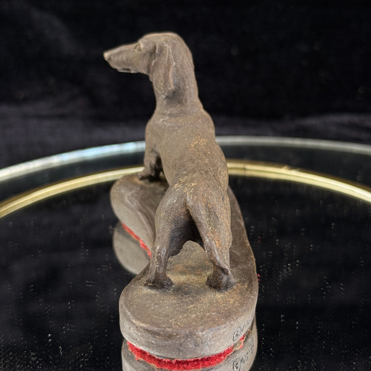 Dachshund Dog Figurine gift Bronze Look Sculpture Felt Base 1989 Signed WL Small6