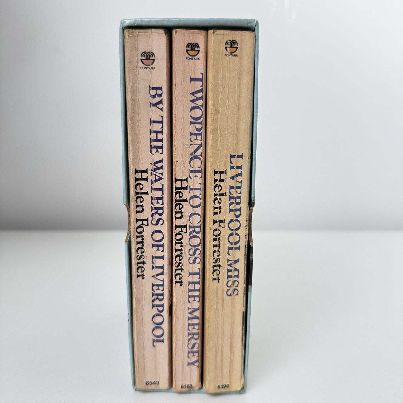 Helen Liverpool Forrester Trilogy 1984 Fontana Box Set – See Pics Book Set Water12