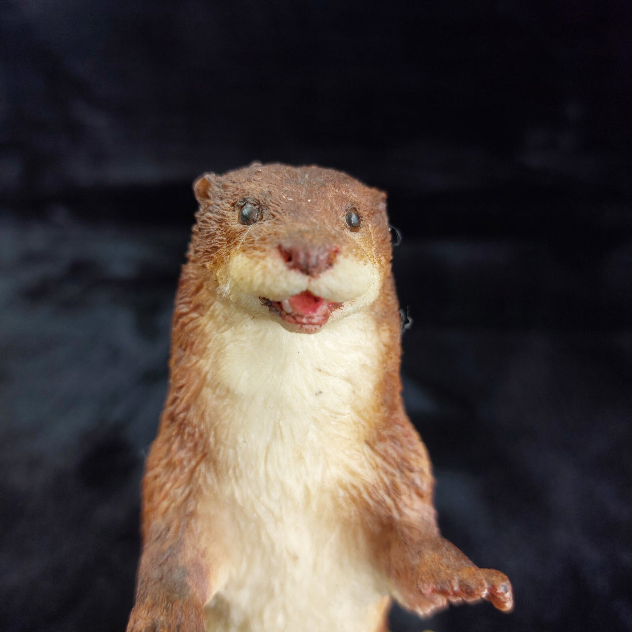 Artists Country Otter Signed Victor Griffiths Figurine Wildlife Sculpture 7in de7