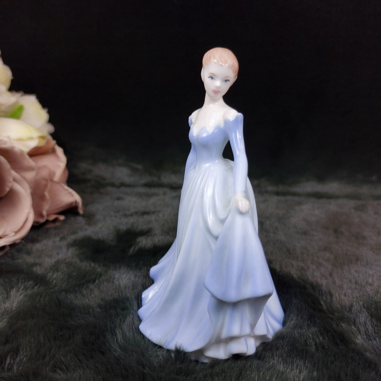 Collector's A Dream: Rare Coalport "Debutante Constance" Figurine limited 1996 8