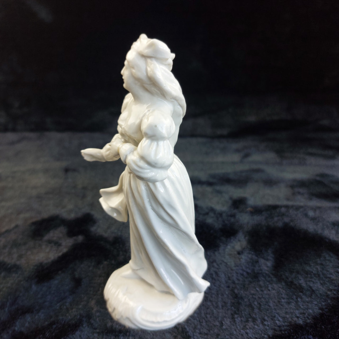 Antique Porcelain Figurines Pair Woman Man Medieval Style 6in Glazed damaged5