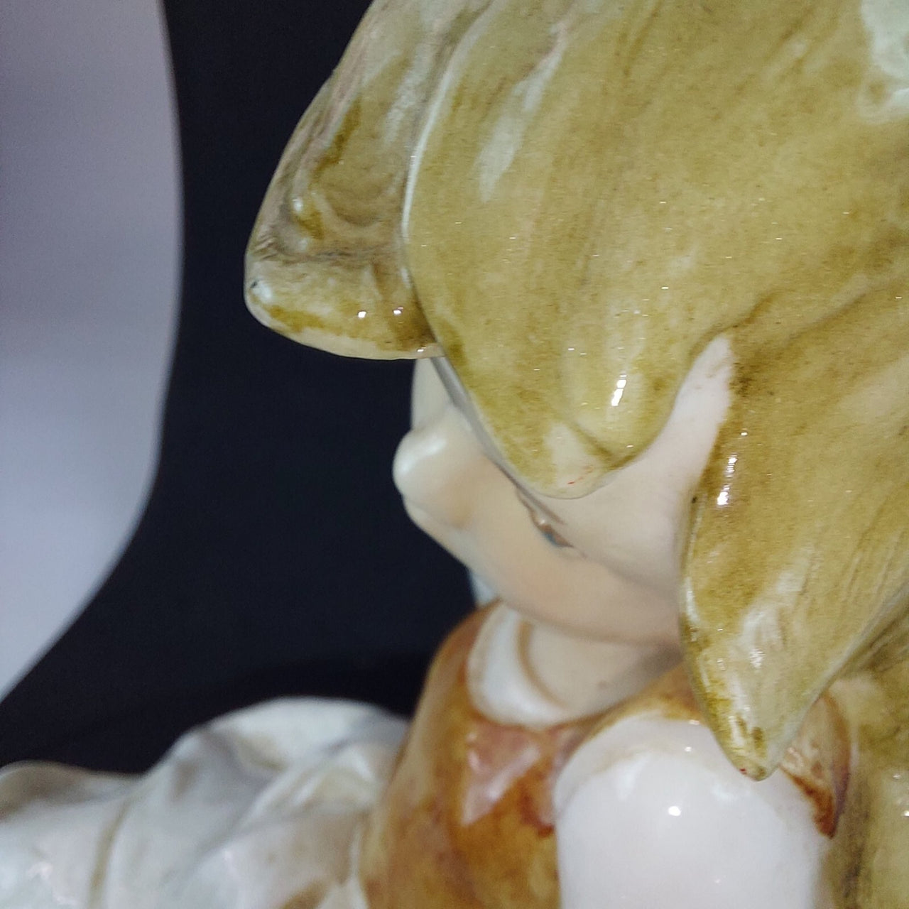 Vintage Italy - Ceramic 1950s A. Santini Little Girl Sitting Glazed Figurine12