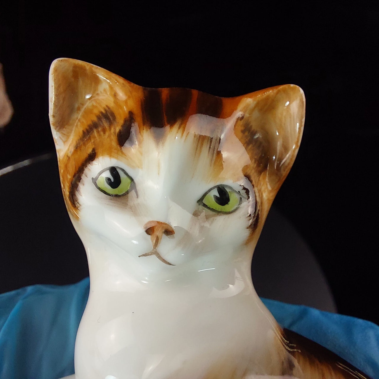 Royal Doulton Kitten Figurine Good Porcelain Cat HN2582 England Vintage Rare7