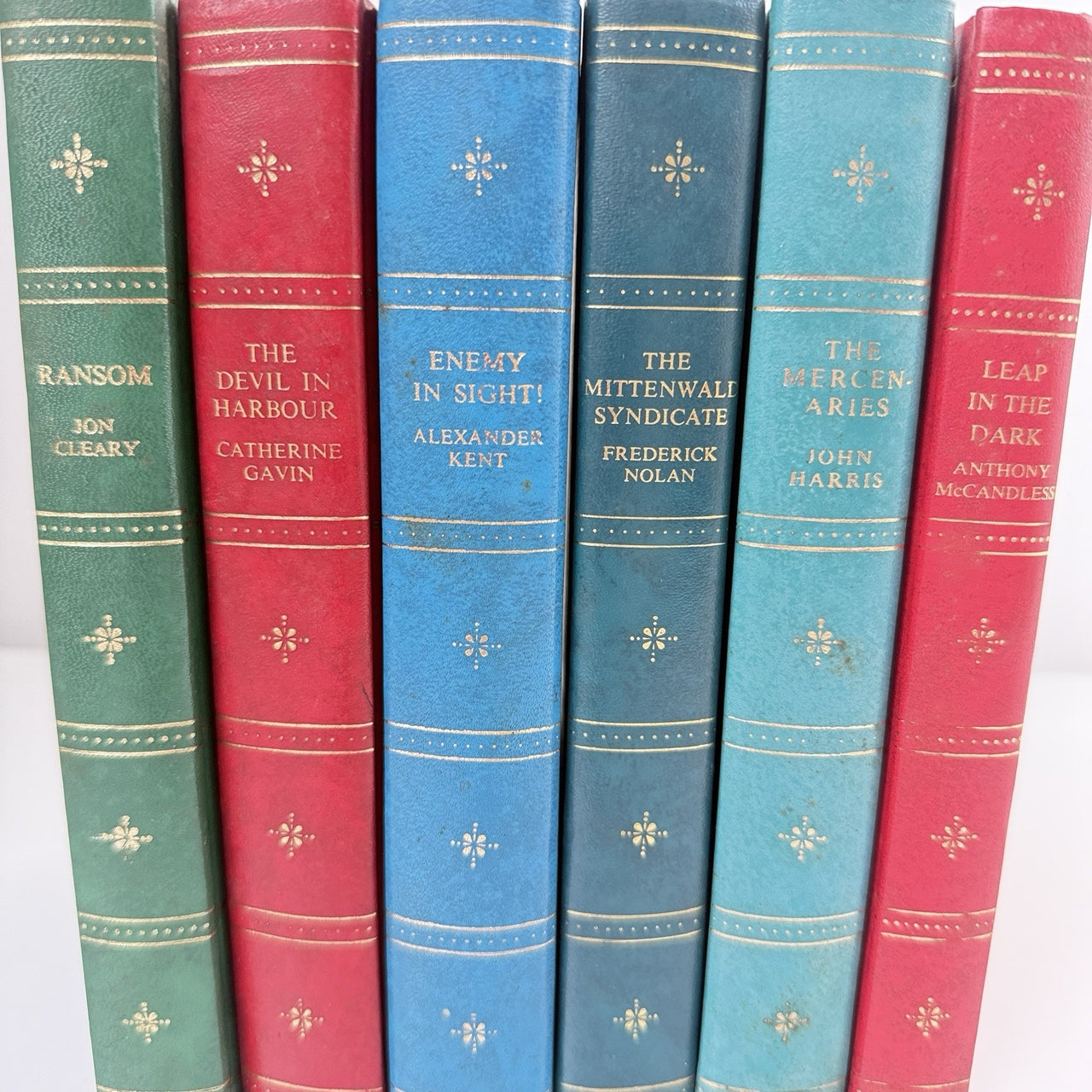 Companion Club Book 6 Hardbacks 1970s–80s Thriller Historical Set Decor Bookshef3