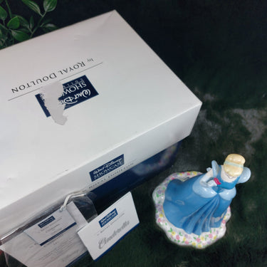 Royal Doulton Disney Cinderella Figurine with Original Box and Certificate 7.5