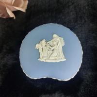 Thumbnail for Wedgwood 1954 Blue Jasperware Heart Box 2.5