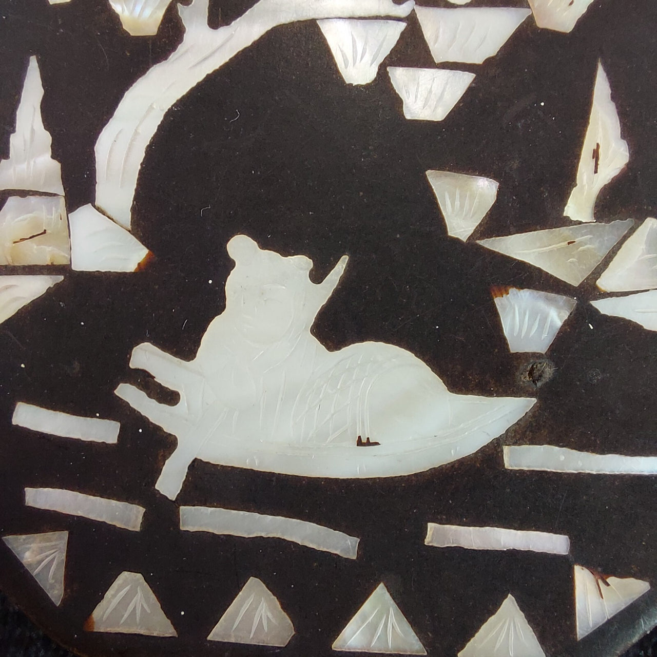 Antique Chinese Black Lacquer – Trinket Box Octagonal with Mother of Pearl Inlay6