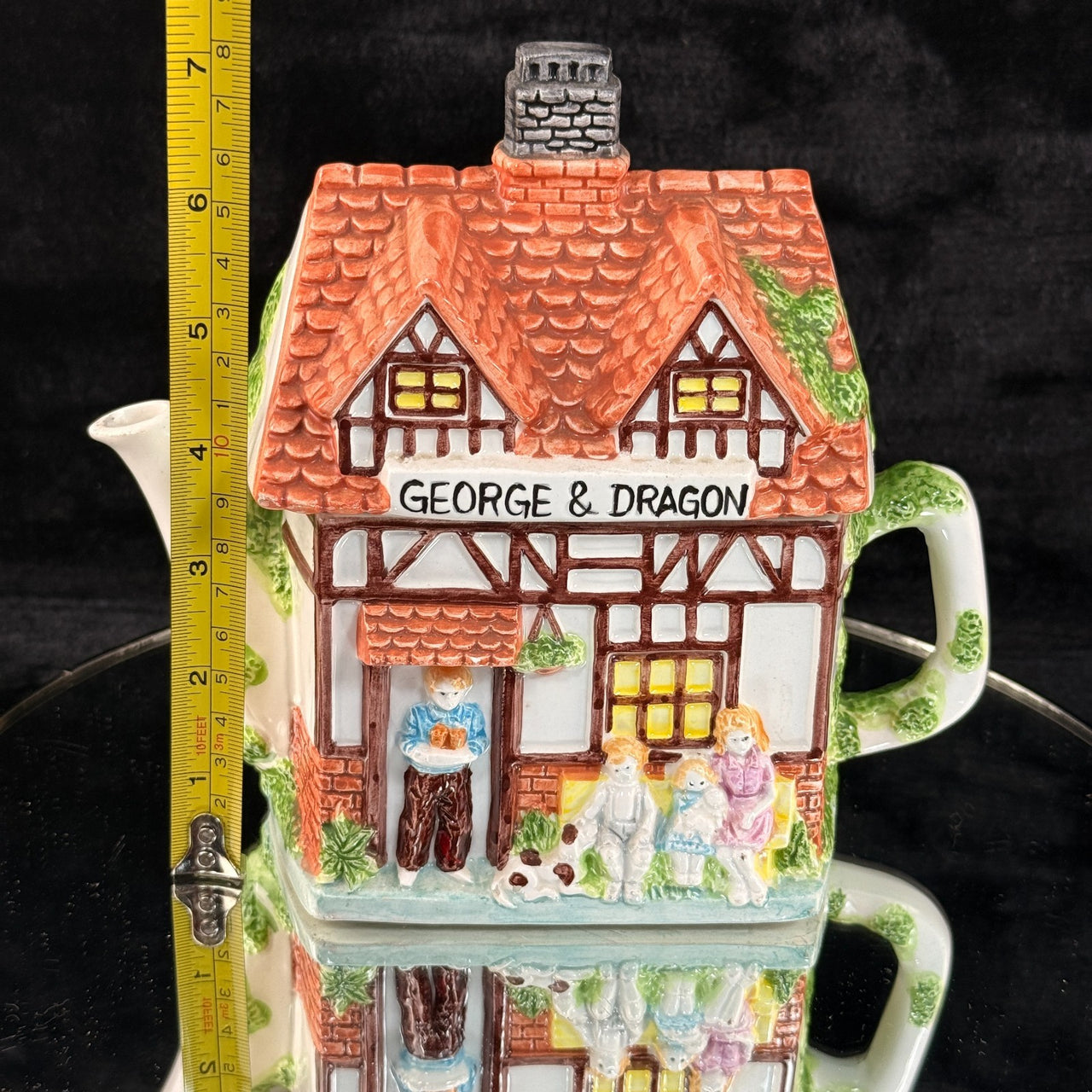 Novelty Set Teapots x2 1.55George & Dragon Pub + Rovers Return Newton & Ridley5