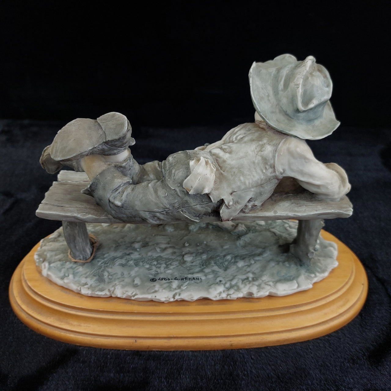 G. Figurine Armani 1990 Boy Bench with Dog Signed Sculpture Vintage 7.5in deco.8