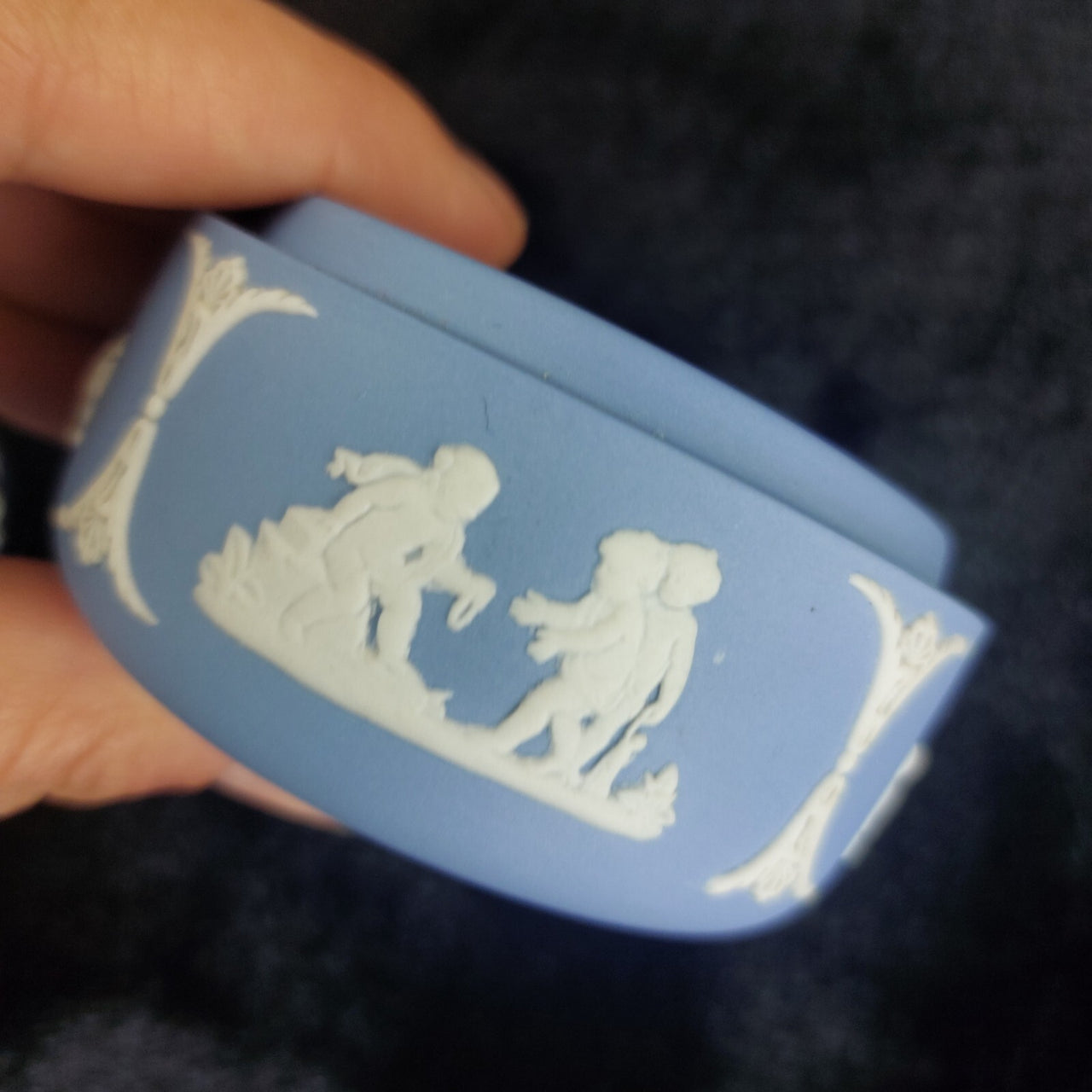 Wedgwood 1954 Blue Jasperware Heart Box 2.5" Cherubs Neoclassical  see pics6