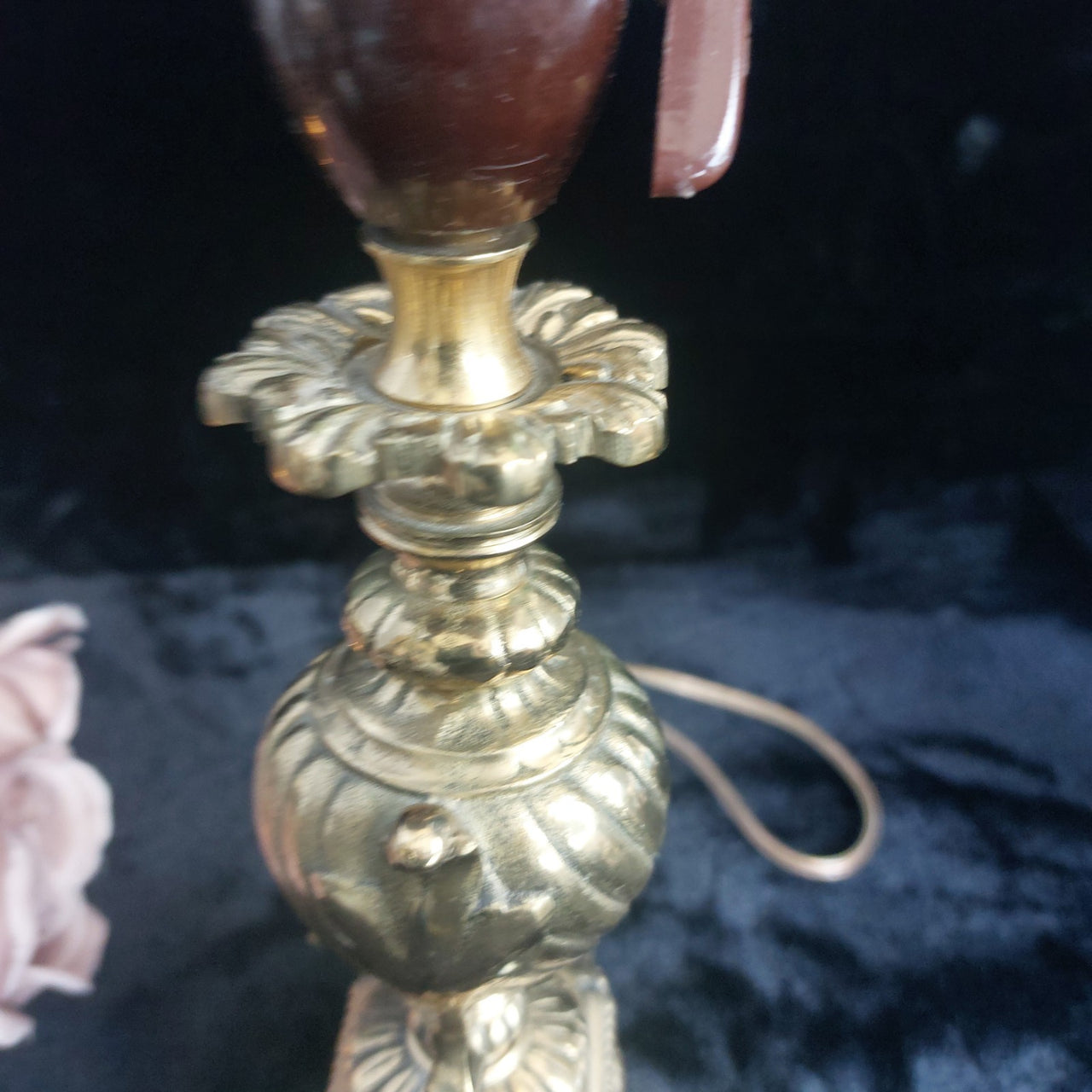 Stunning French Brass Table Lamp Ornate Rococo Base, Working, 18in Tall Heavy15
