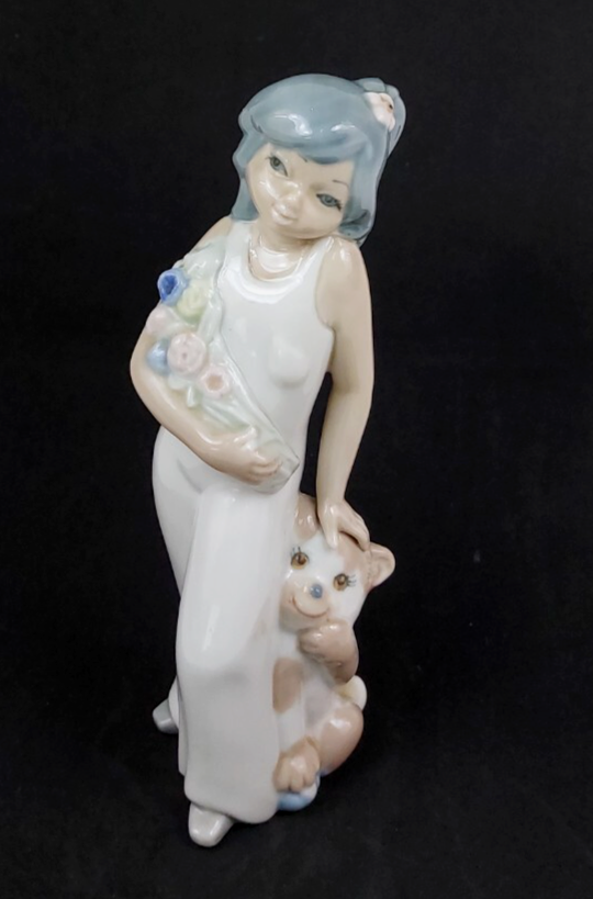 Casades & Girl Dog Porcelain Figurine Spanish Handcrafted Floral Art 8.5" Spain.2