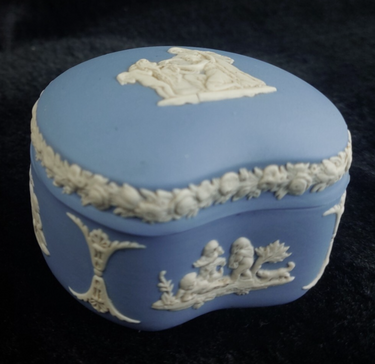 Wedgwood 1954 Blue Jasperware Heart Box 2.5