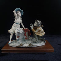 Thumbnail for Giuseppe Armani Figurine Photographer 9.5