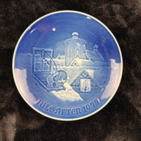 Thumbnail for Bing & Grøndahl 1977 Christmas Wall Plate Copenhagen Juleaften B&G Denmark 7