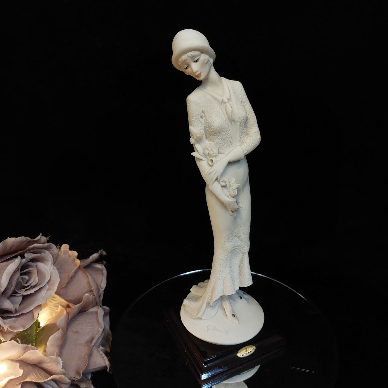 Giuseppe Armani Figurine 1987 Florence Stunning Lady with Flowers 10" decor.6